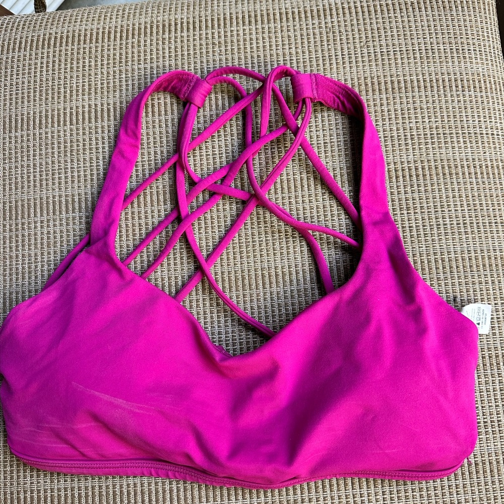 Lululemon sports bra